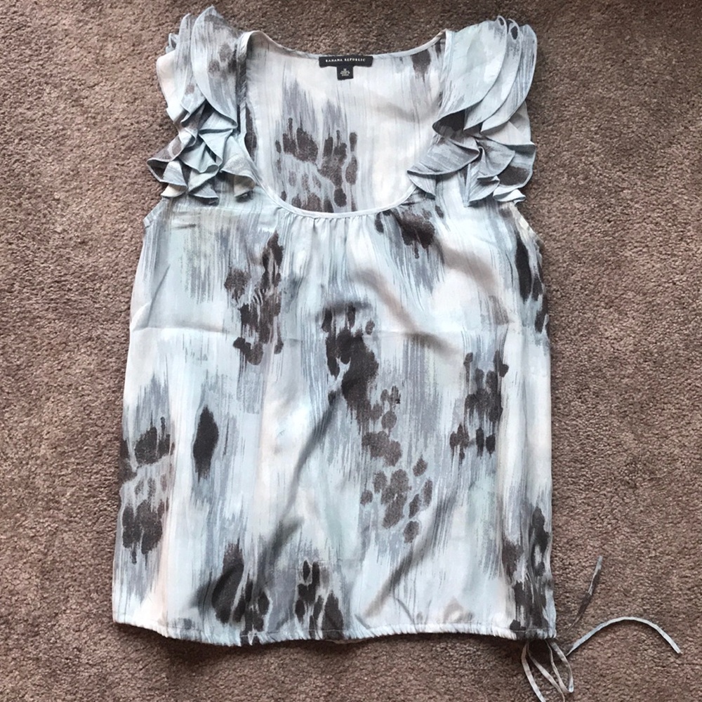 Banana Republic - Blue Patterned Sleeveless Blouse